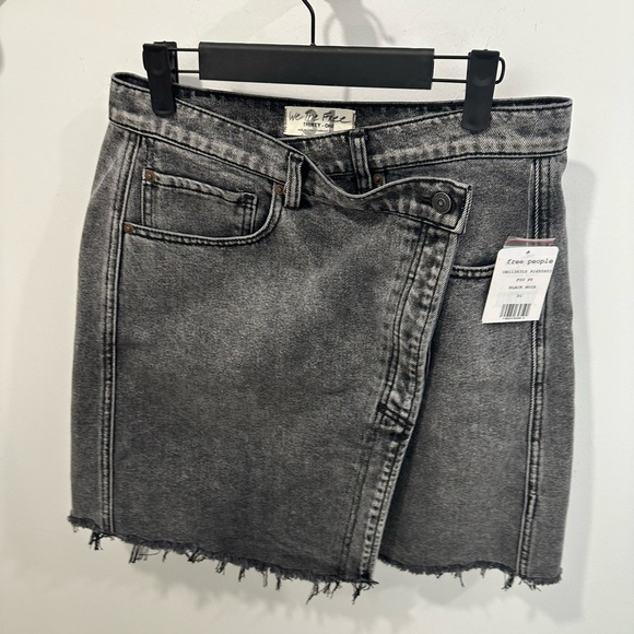 NWT- WE THE FREE PARKER WRAP DENIM SKIRT - Picture 2 of 5